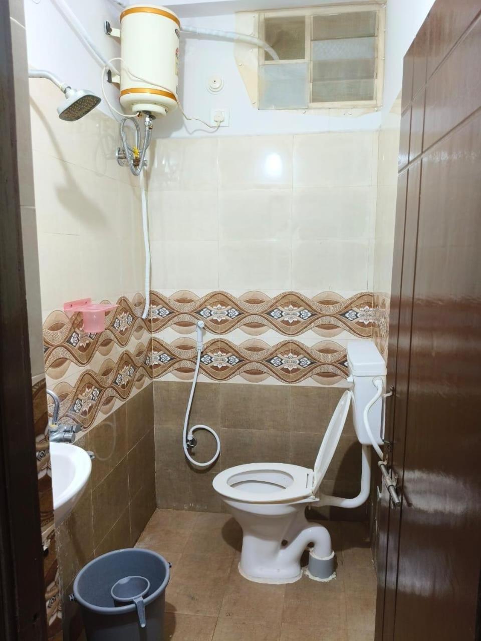 Rupesh Golden Suites Hyderabad Exterior photo